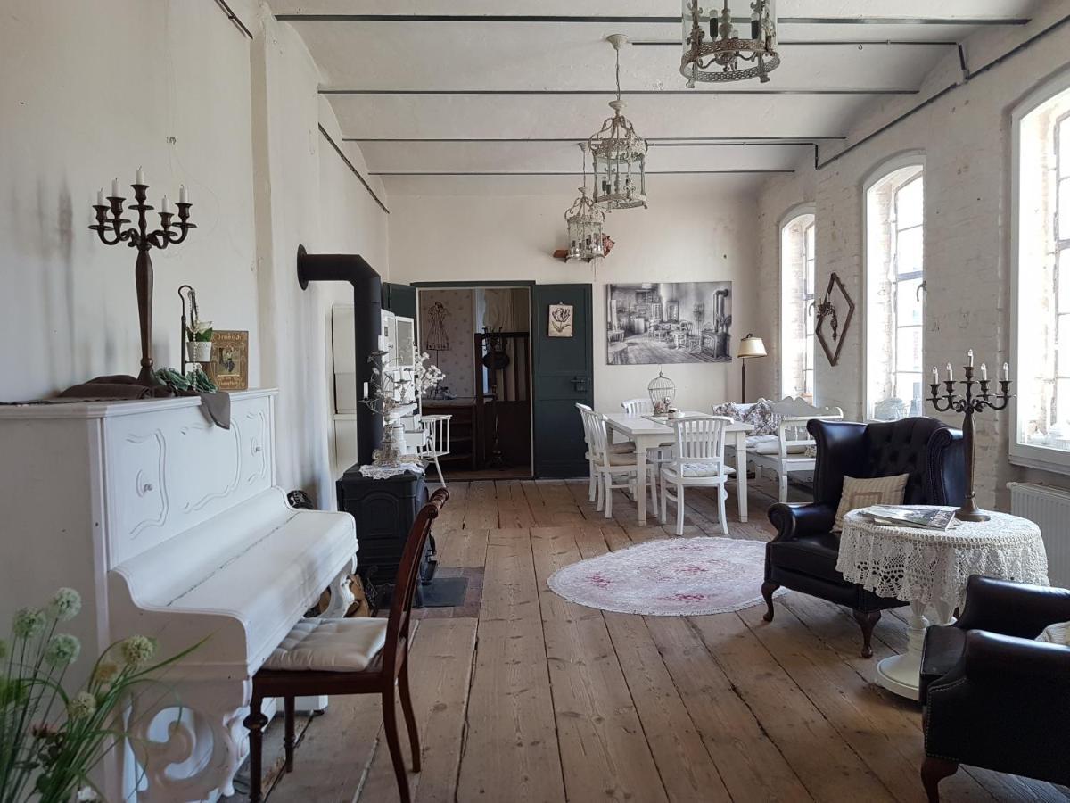 Alte Lebkuchenfabrik Panzió Kremmen Kültér fotó